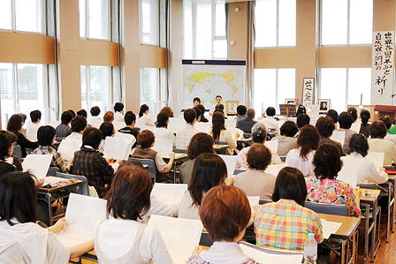 �R�X���X��F��̓��ʍs��